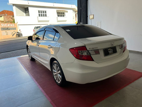 Imagem 6 de 16 de Honda - Civic 1.8 16v 4p Flex Lxs