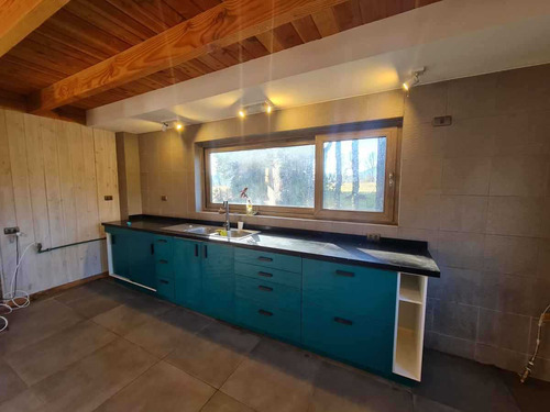 Casa En Arriendo En Loteo Sector Los Riscos (63764)