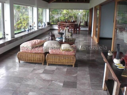 Imagen 4 de 13 de Casa Venta La Lagunita Country Club 22-19881 Caro Fermoso 0424-2083128