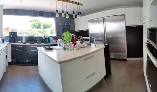 Casa En Condominio De Lujo A La Venta O Renta (v)