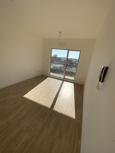 Imagen 5 de 9 de Departamento - Alberdi