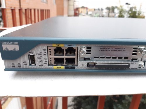 2 Router Cisco 2801 Practicas Ccna Y Cables Cross Over (Usado)