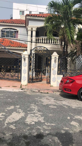 Imagen 8 de 8 de Alquilo Casa Con Piscina Para Vivienda O Uso Comercial