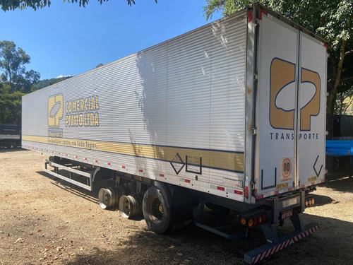 Imagem 2 de 8 de Carreta Baú 3 Eixos