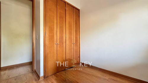 Departamento En Venta De 2 Dorm. En Las Condes