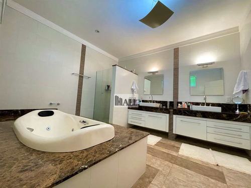 Casa À Venda Condomínio Flamboyant 4 Dormitórios E 4 Vagas - V7941