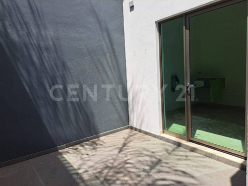 Casa En Venta En Hacienda Real (cantera)