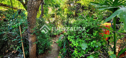 Casa En Venta De 2 Dorm. En Peñalolén