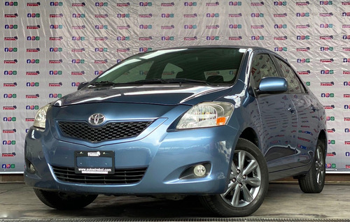 Imagen 4 de 15 de Toyota Yaris Sedán Premium Automático 2015