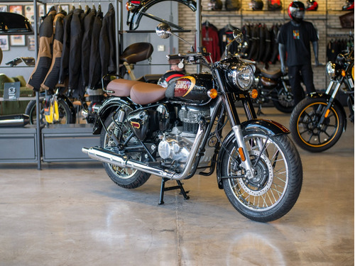 Imagen 3 de 25 de Royal Enfield Classic 350 Halcyon Black Reserva La Tuya Ya!