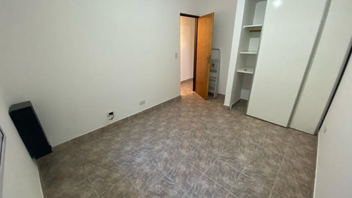 Departamento En Venta - 2 Dormitorios 1 Baño - Cochera - 77mts2 - Quilmes