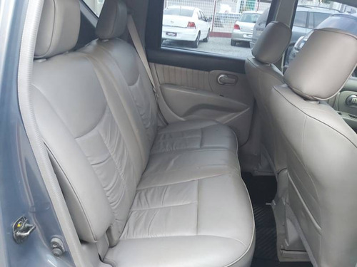 Imagem 12 de 14 de Nissan Livina Sl 1.8 16v