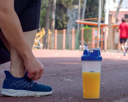 Gym Shaker Deportivo Para Proteína Esfera Agitadora 700ml Rojo