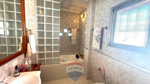 Venta Casa+3 Locales Calle Williams M. Castelar