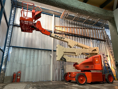 Imagen 3 de 3 de JLG E40a Plataforma Articulada Eléctrica