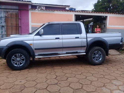 Imagem 4 de 4 de Mitsubishi L200 2009 2.5 Gl Cab Dupla 4x4 4p