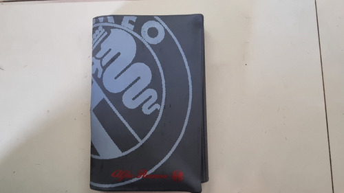 Imagen 22 de 25 de Alfa Romeo 145 2.0 Quadrifoglio Negro
