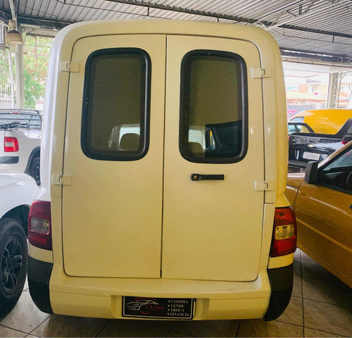 Imagem 5 de 15 de Volkswagen Saveiro Cs 2016 Flex St Mb