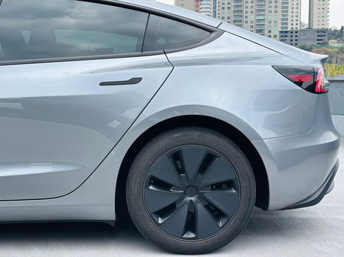 Tesla Model 3 Dual Motor 548 Km 2025