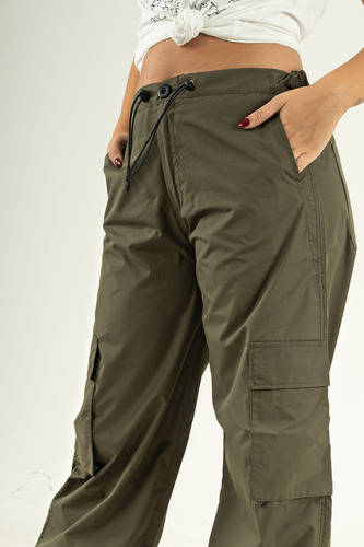 Pantalon Parachute De Ciré Cargo Con Elastico Byh