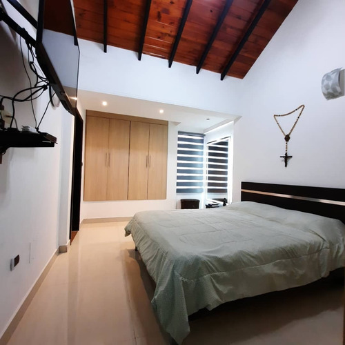 Imagen 6 de 19 de Yosmar & Fernando Venden Vende Townhouse En Tazajal. Al - 086 Solo Clientes