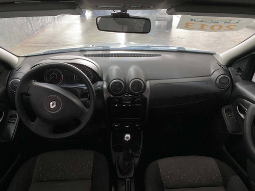 Imagem 9 de 10 de Renault Logan 1.6 Expression 8v Flex 4p Manual