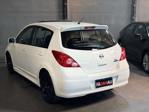 Nissan Tiida 1.8 SL 16V FLEX 4P AUTOMÁTICO