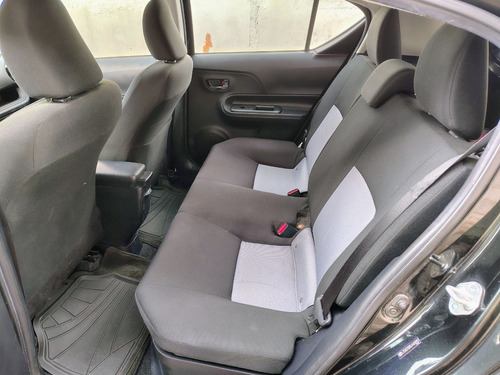 Toyota Prius 1.8 Base Cvt