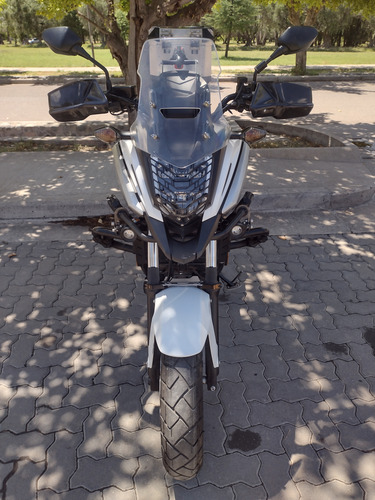 Motor Bicilindrico 750 Cc Económica De Combustible