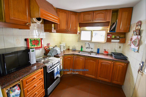 Vende Las Acacias 3 Dormitorios, Garaje, Barbacoa
