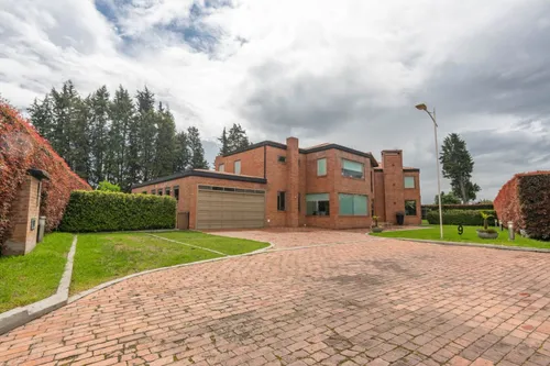 Casa En Venta En Guaymaral. Cod V15839