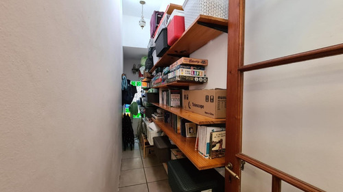 Imagen 8 de 12 de Casa De Estilo Moderno De 4 Ambientes En Ituzaingó