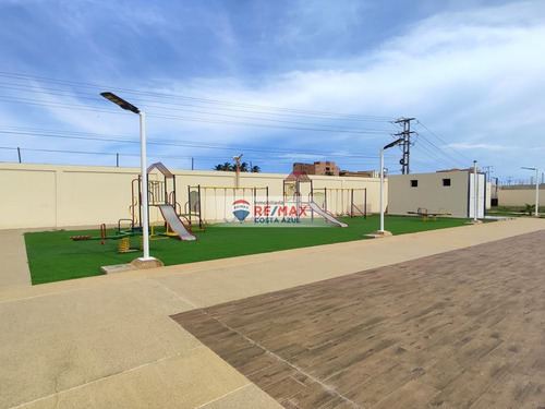 Te Presentamos Un Hermoso Apartamento En El Conjunto Cartago, El Mas Reciente De Tucacas, A Estrenar, Con Acabados De Primera, Con Planta Total.