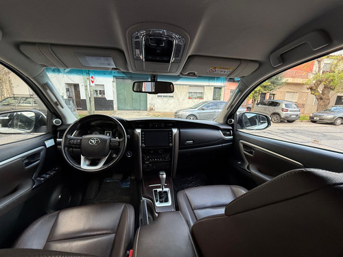 Toyota Hilux SW4 2.8 Srx 177cv 4x4 7as At