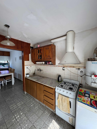 Oportunidad De Inversión- Departamento 3 Ambientes En Planta Baja Y Con Renta, Luján Buenos Aires
