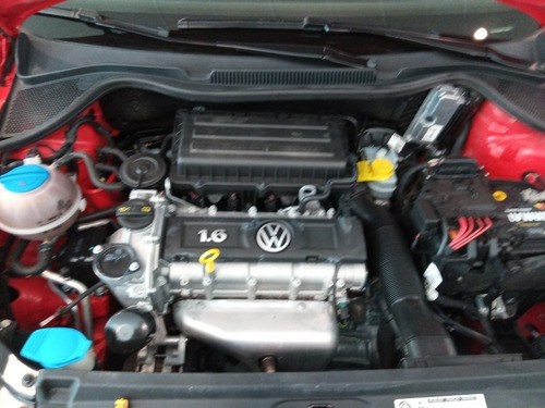 Volkswagen Polo Comfortline 1.6 16v Tip 4p