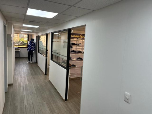 Oficina Nueva De Lyon - Av Andrés Bello/avenida Providencia
