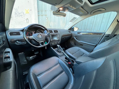 Imagen 6 de 25 de Volkswagen Vento Highline 1.4t Dsg 2018 / Unico Dueño