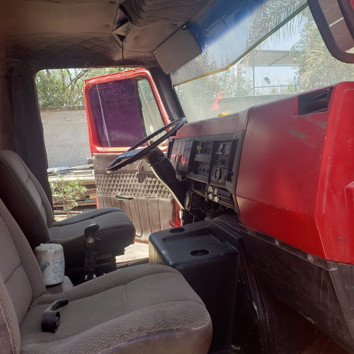 Camion De Volteo 14m3