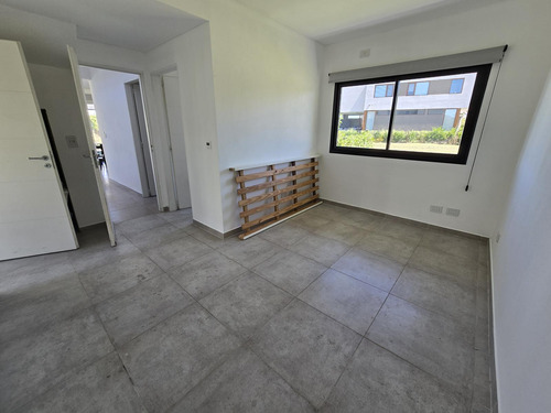 Alquiler Y Venta Casa Puertos Del Lago Con Pileta