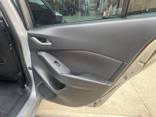 Mazda 3 2.0 Touring At