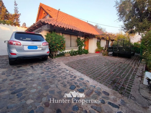 Amplia Casa En Venta 6d-4b, Piscina Con Jardín En Las Condes