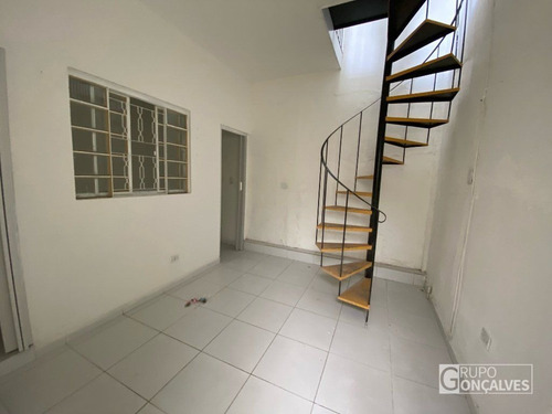 Imagem 2 de 10 de Casa, Não Independente, Assobradada Para Locação No Bairro Cidade Lider, 2 Dorm, 1 Suíte, 40 M. - Código: 3319