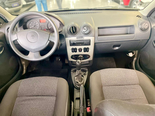 Renault Logan 1.6 Expression Hi-torque 4p