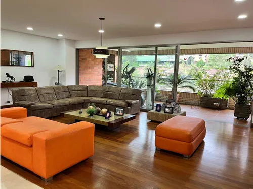 Apartamento En El Poblado