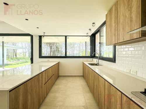 Venta De Casa A Estrenar Con 3 Dormitorios Con Vista Al Golf En Everlinks