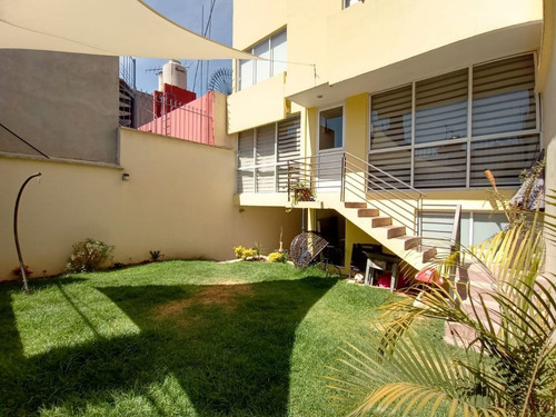 Casa En Venta En Floresta Coyoacan.