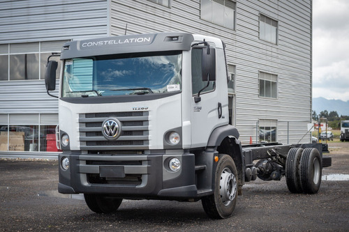 Volkswagen Constellation 17.280
