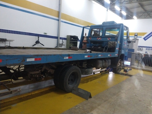 Imagem 5 de 7 de Cargo 814 Na Plataforma Com Asa Delta