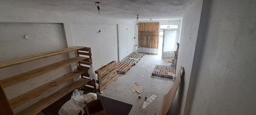 Local En Las Toninas Con Vivienda Sobre Calle 1